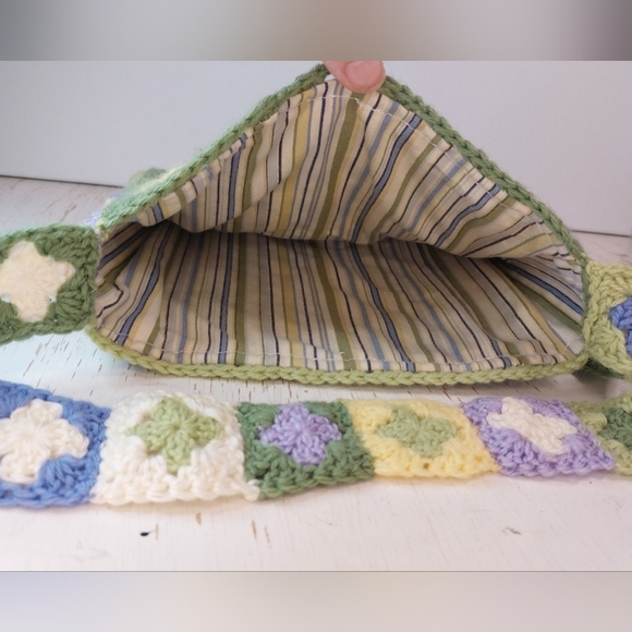 Colorful Hand Crafted Crochet Granny Square Crossbody Purse Boho Lined Handbag - Picture 4 of 12